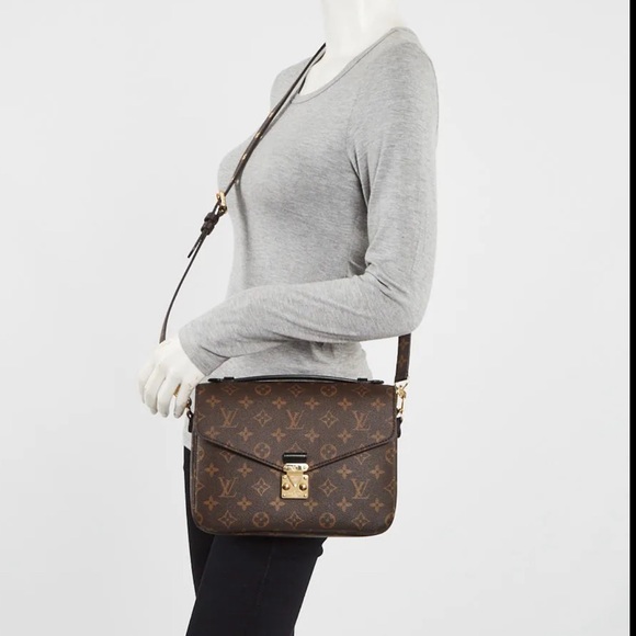 Louis Vuitton Pochette Metis World Tour Edition - Picture 2 of 10